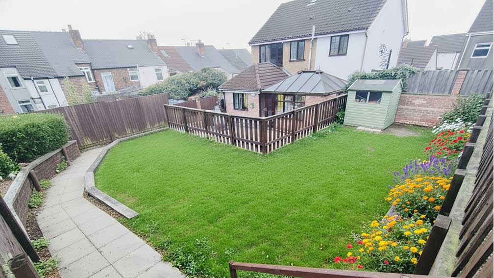 Huthwaite-Home-front